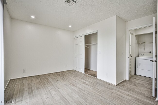 Photo - 5187 Caliente St Unidad 96