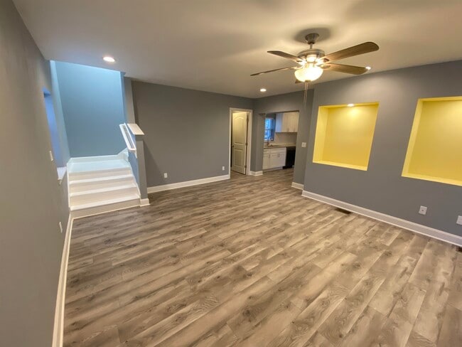 Photo - 2062 Hollywood Dr