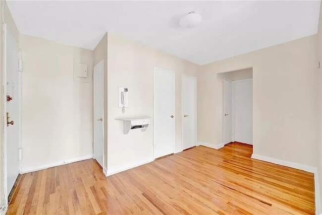 Photo - 3165 Nostrand Ave