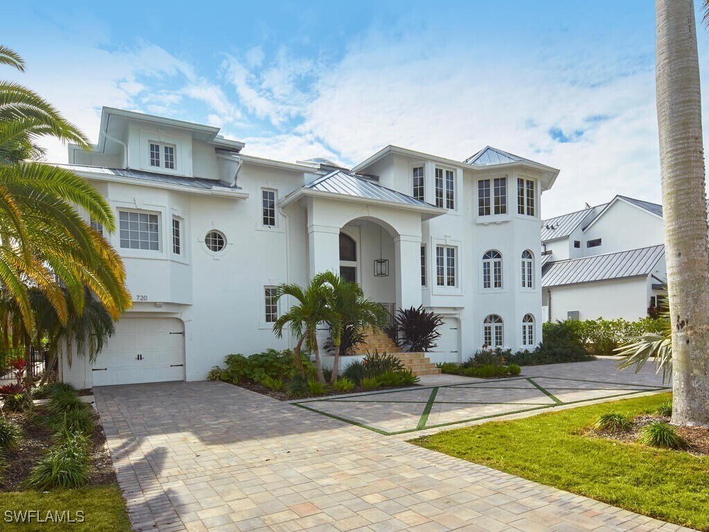 Photo - 720 17th Ave S