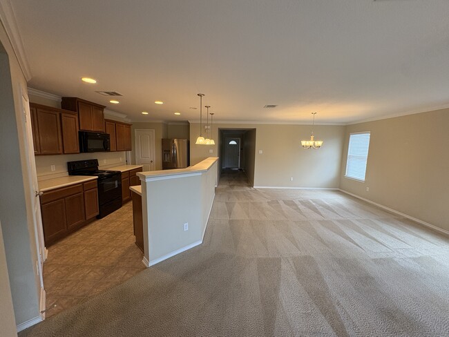 Photo - 400 Gina Dr