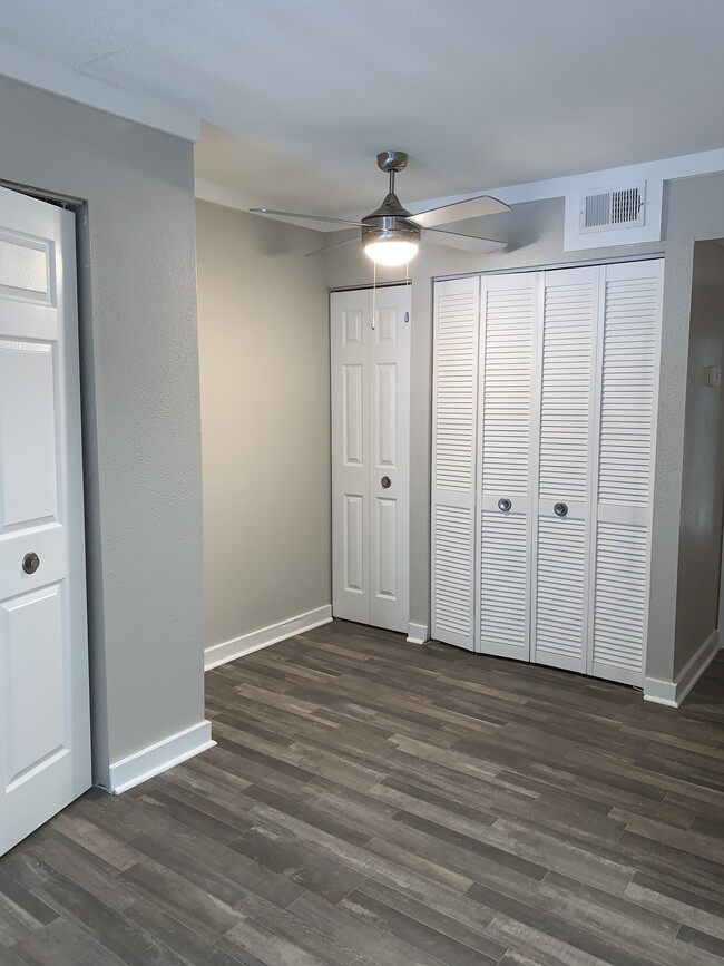 Photo - The Oaks - Athens