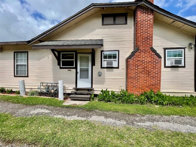 Building Photo - 6912 Avenue C