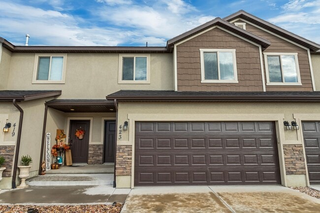 Photo - 423 S Spanish Trails Blvd Townhome