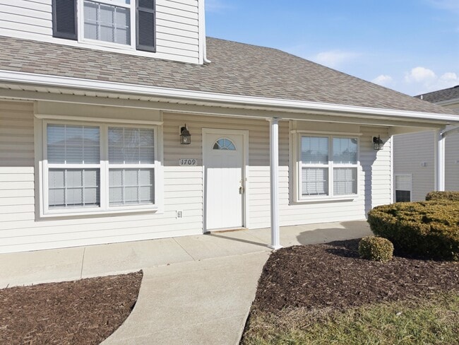 Photo - 1709 Juniper Dr