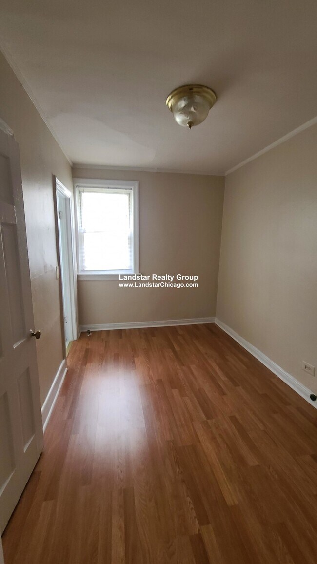 Photo - 6906 N Ravenswood Ave Unidad G