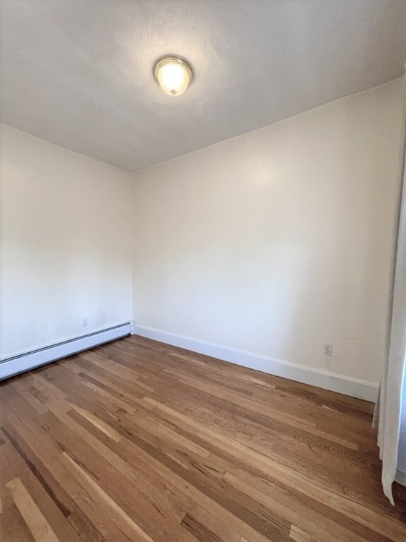 Photo - 3 Cedar Square Unit 3