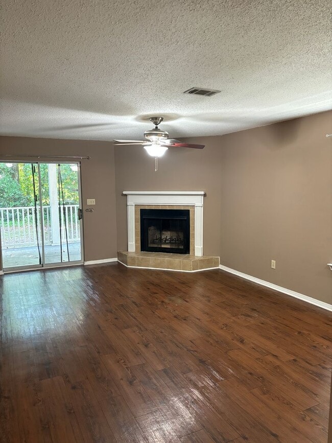 Photo - Downstairs condo at Lake Chateau!