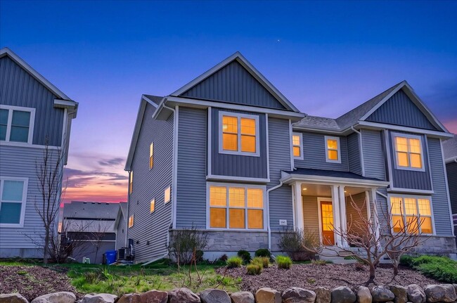 Photo - 1045 Range Trail