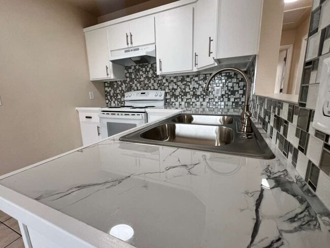 Photo - Alex Apartments