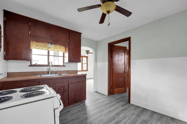 Photo - 2704 Kilbourne Ave Casa
