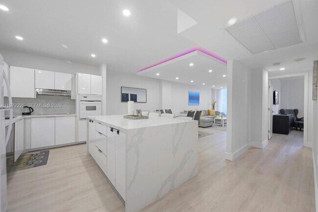 Photo - 19370 Collins Ave Unit 124