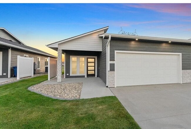 Building Photo - 517 Oxford Ave Unit 517