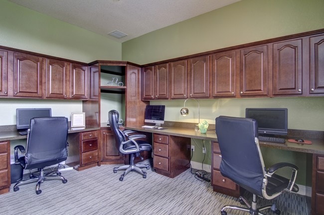 Business Center - Bermuda Estates at Ormond Beach