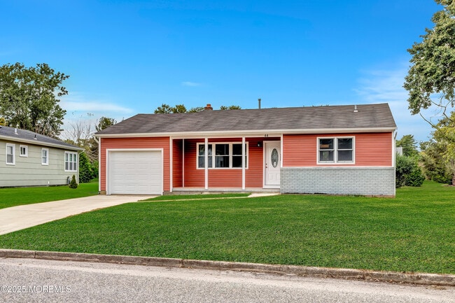 Photo - 44 Chancellor Ct