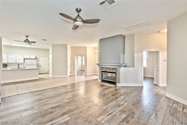 Photo - 9002 Purple Leaf St Townhome