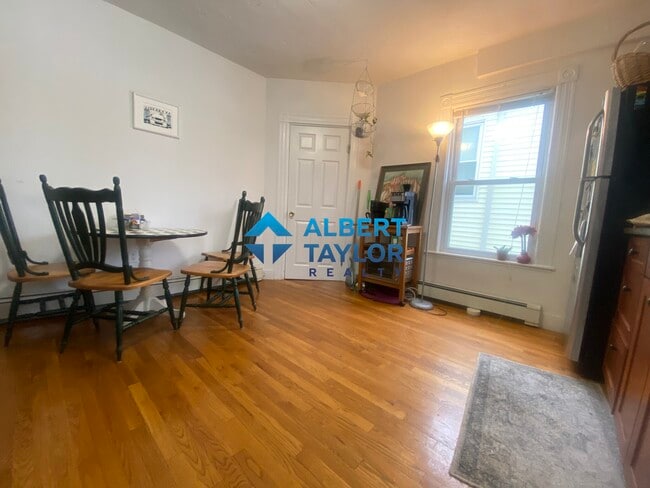 Photo - 64 Murdock St Unidad 2