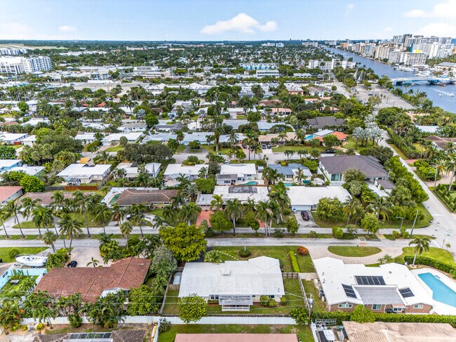 Photo - 2750 SE 3rd St