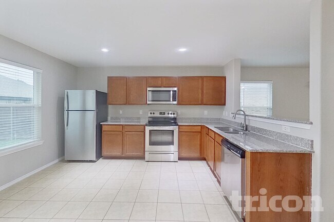 Photo - 429 Sandy Creek Dr
