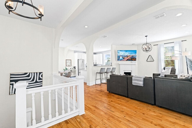 Photo - 1447 N Laura St Unit SI ID1578473P