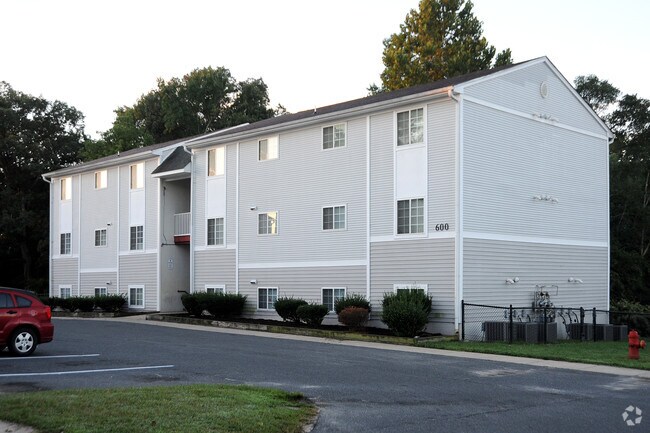 Little Creek Apartments