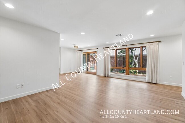 Photo - 9009 N May Ave Unit Apt. 156