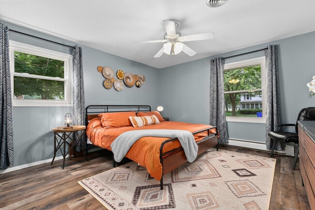 Photo - 733 W 4th St Unit ID1296521P