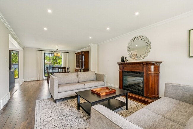 Photo - 244 Av. Bolton
