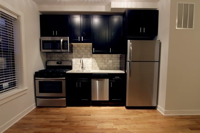 Photo - 2225 W Eastwood Ave Unit A04K