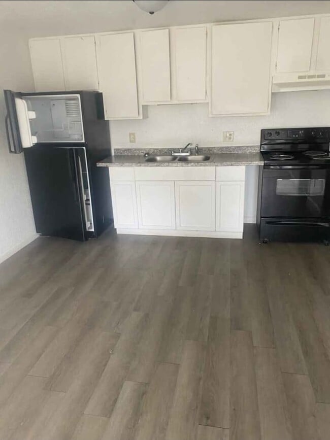 Photo - 4769 N Pine Hills Rd Unidad 24