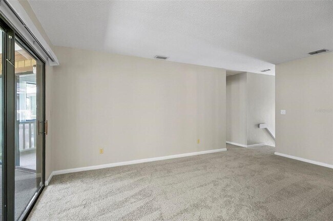 Photo - 14 Oakmont Ct Unit 14