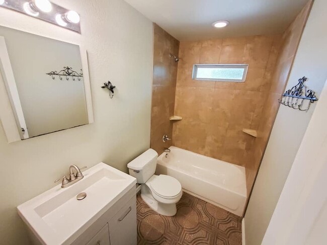 Photo - 509 S Center St