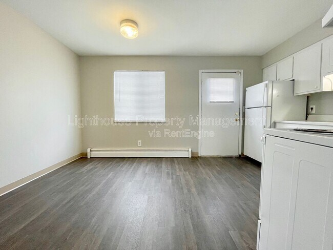 Photo - 2855 Taft Ave SW Unit 5