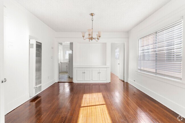 Building Photo - 316 E 8th St Unit 312 Rental