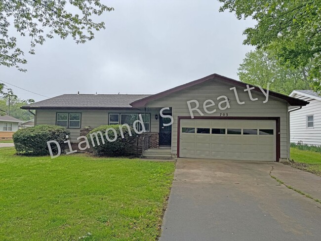 Charming 3 bedroom home close to Cooper So... - Charming 3 bedroom home close to Cooper So...
