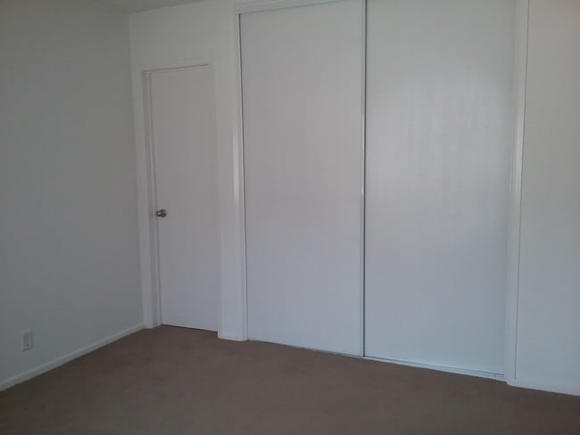 Photo - Monroe Manor