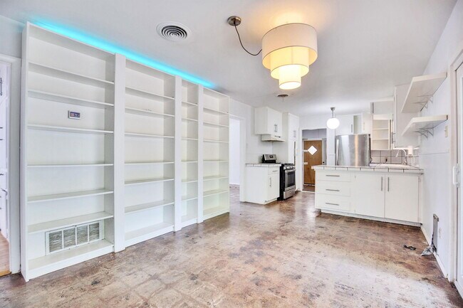 Photo - 1616 Ashberry Dr