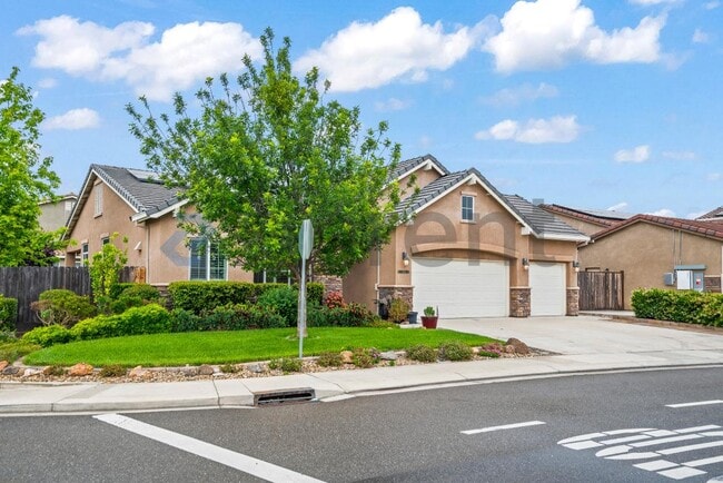 Photo - 1491 Maehl Dr