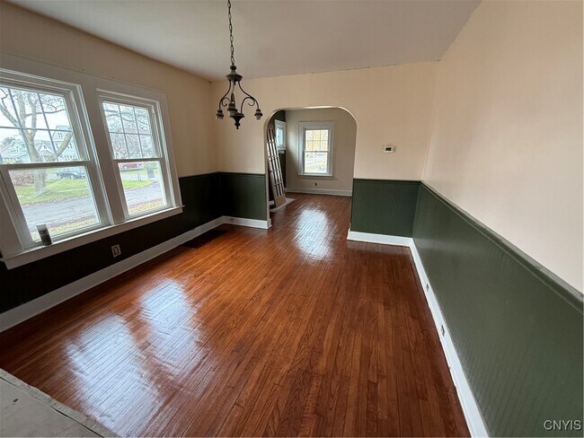 Photo - 1200 N Glencove Rd