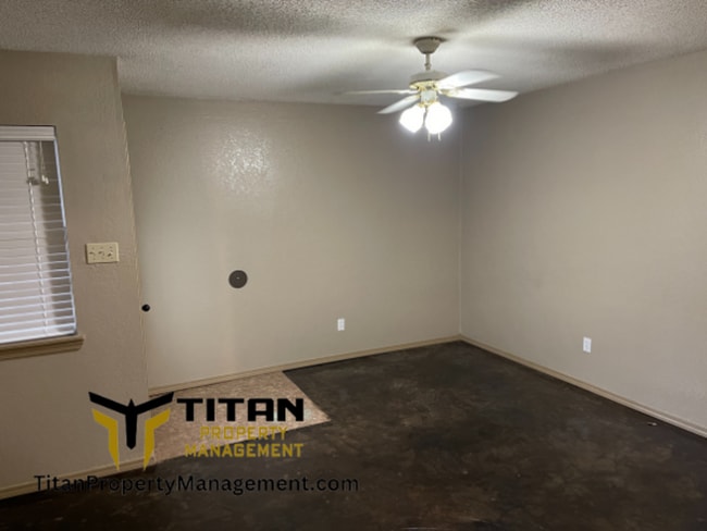 Photo - 2bed/1bath Apartment Unit 2016 Watts Rd. Apt D