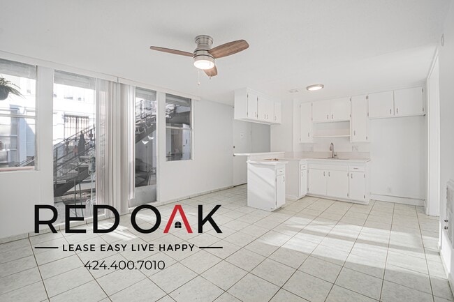 Building Photo - 12007 Sycamore St Unit 2