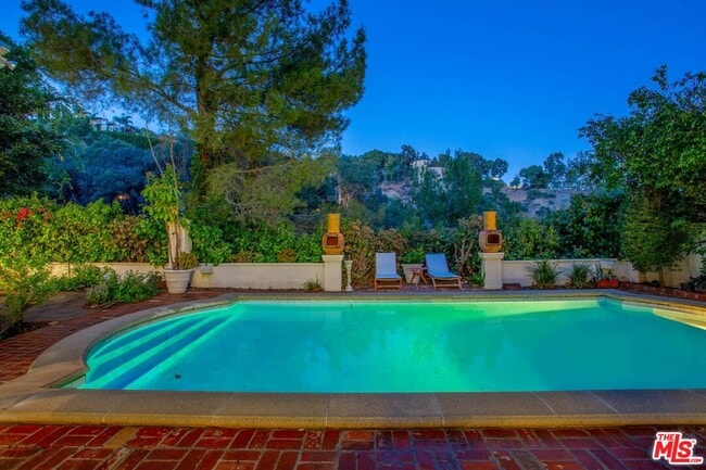 Photo - 10216 Cielo Dr
