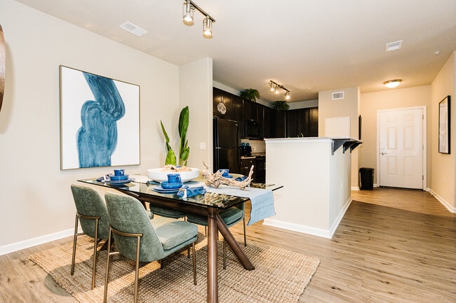 Photo - Settler's Landing