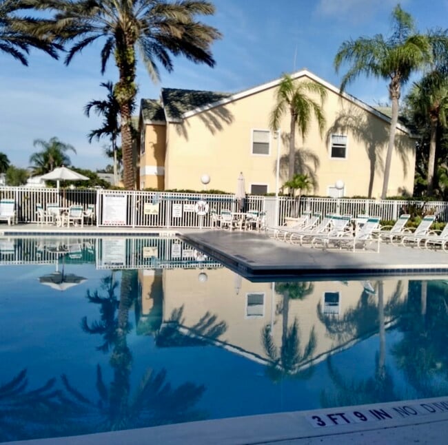 Building Photo - 12710 Equestrian Cir