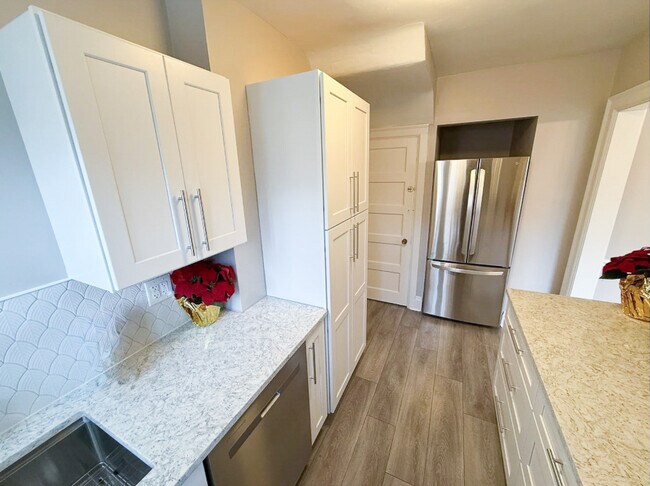 Photo - 3919 Beech St