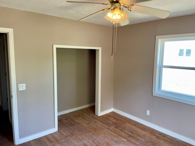 Photo - 140 S Mission Ave