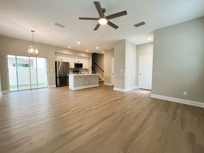 Photo - 2220 S Bumby Ave