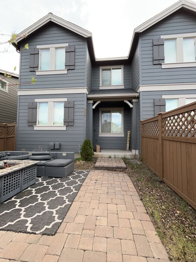 Photo - Gorgeous Newer Townhouse in NE Bend