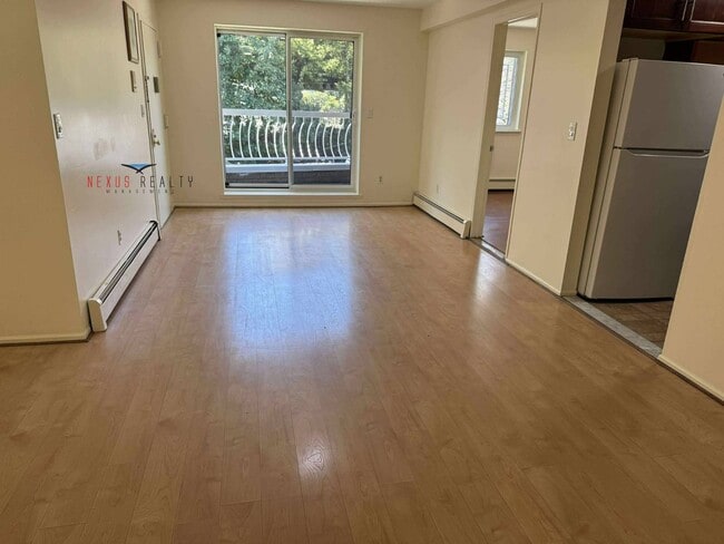 Photo - 34-39-39 69th St