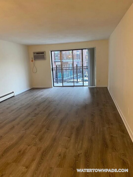 Photo - 24 Whites Ave Unidad 52